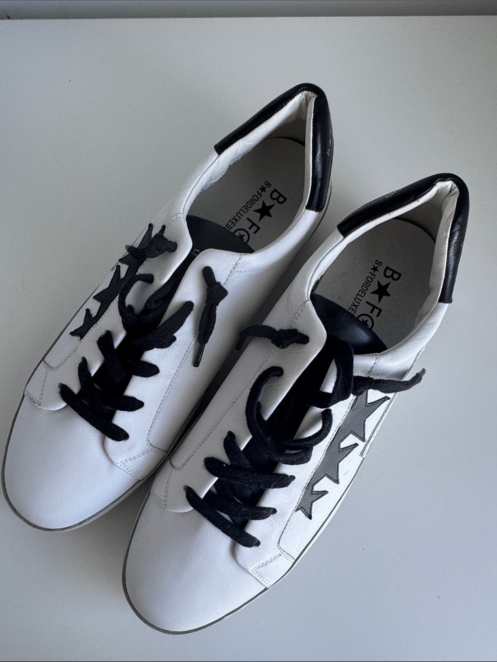 Italian Shoemakers White Sneakers with Black Accents and Silver Stars